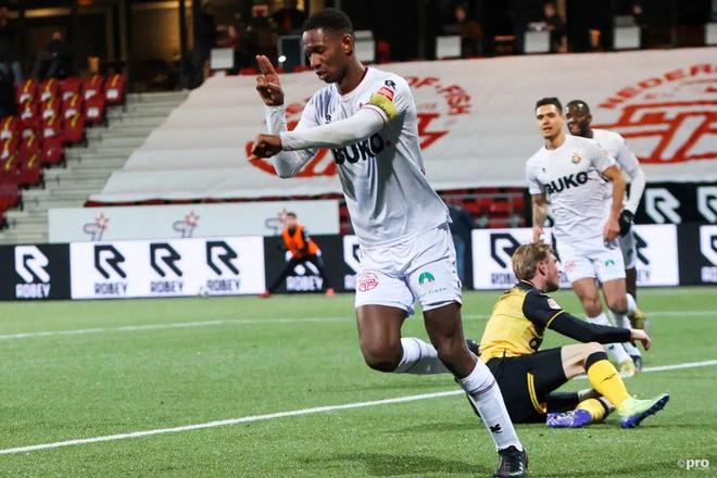 加纳乔：我小时候喜欢阿扎尔，能加盟切尔西感觉太棒了